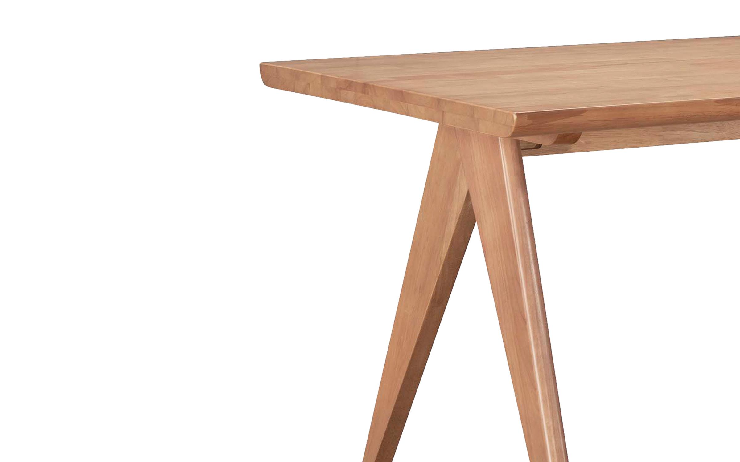 Masa dining Vins, nuc  2