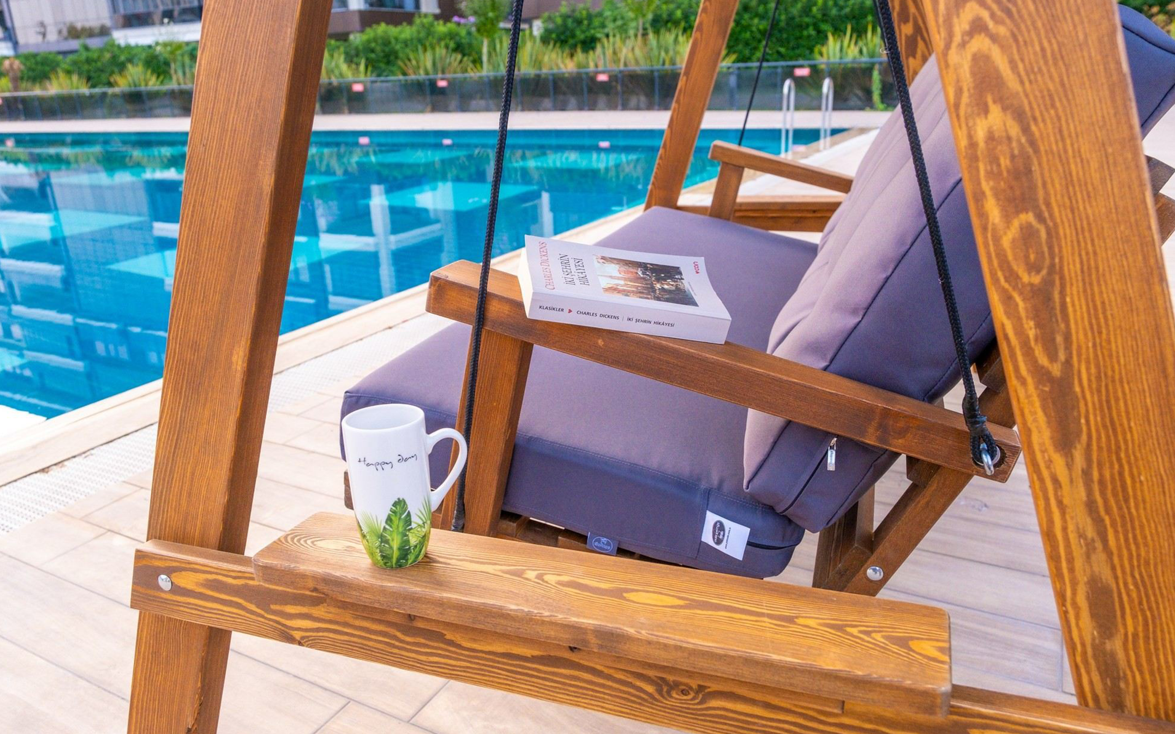 Leagan Pera, nuc + antracit  5