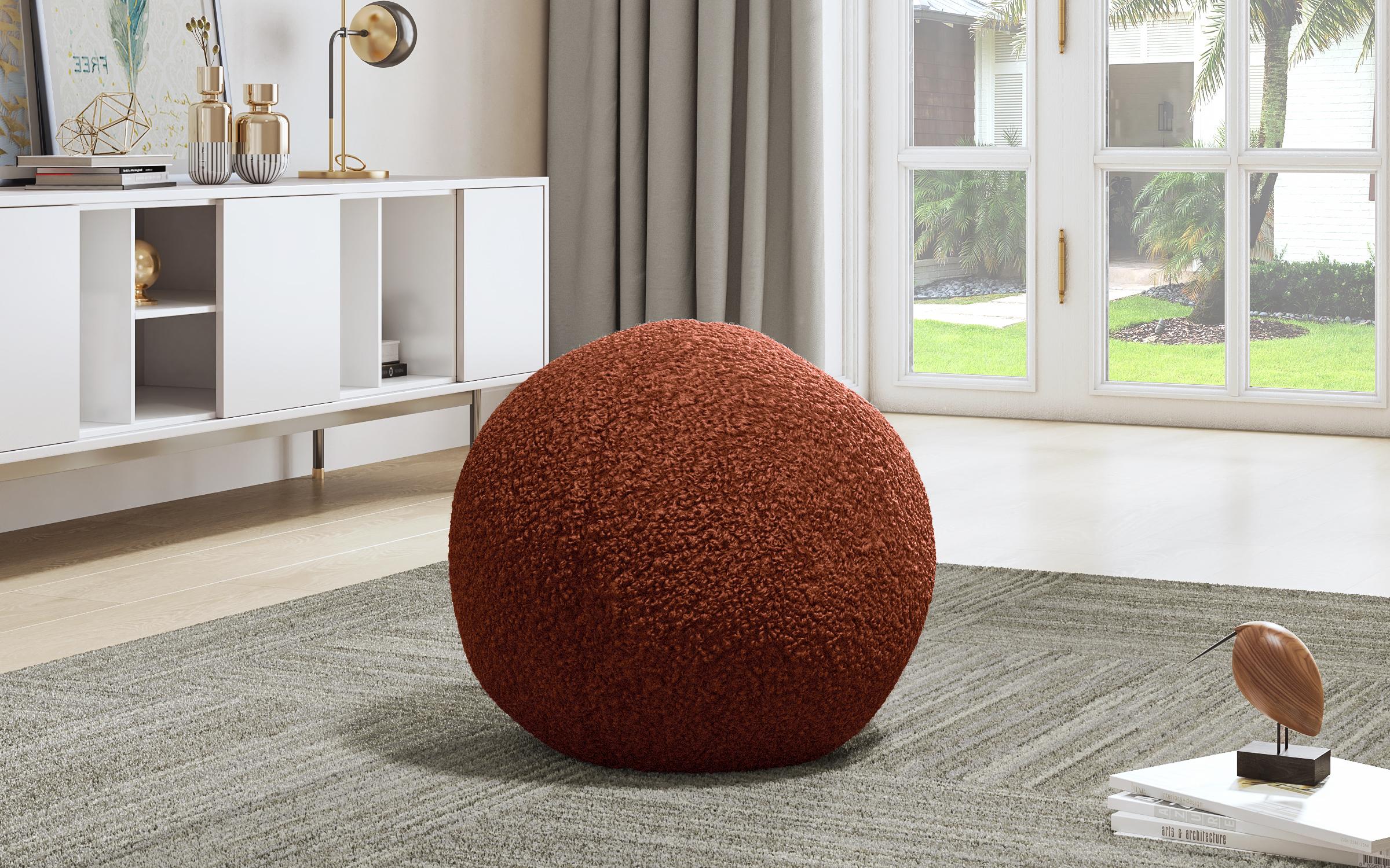 Taburet Ralph, maro  1