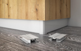 Colt pentru plinta  pvc de jos thumb